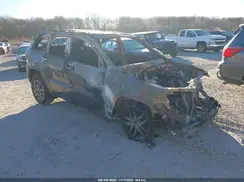 1C4RJFBGXKC693257 2019 JEEP GRAND CHEROKEE