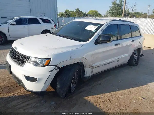 1C4RJFBGXKC843075 2019 JEEP GRAND CHEROKEE - Image 2