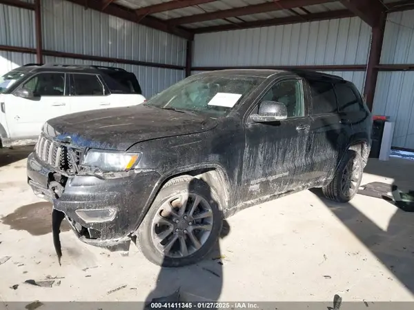 1C4RJFBT0HC640072 2017 JEEP GRAND CHEROKEE - Image 2