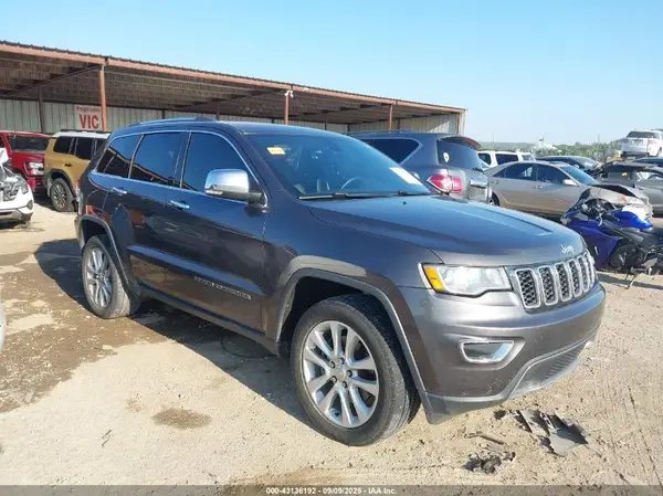 1C4RJFBT1HC734526 2017 JEEP GRAND CHEROKEE - Image 1