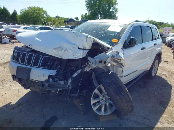 1C4RJFBT2HC952183 2017 JEEP GRAND CHEROKEE - Image 2