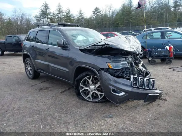 1C4RJFBT2JC227737 2018 JEEP GRAND CHEROKEE - Image 1
