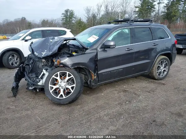 1C4RJFBT2JC227737 2018 JEEP GRAND CHEROKEE - Image 2