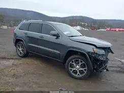 1C4RJFBT5JC165041 2018 JEEP GRAND CHEROKEE