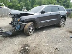 1C4RJFBT5JC258626 2018 JEEP GRAND CHEROKEE