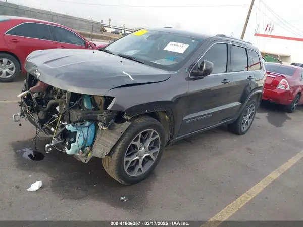 1C4RJFBT6JC152153 2018 JEEP GRAND CHEROKEE - Image 2