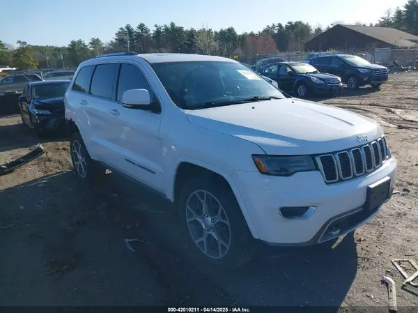 1C4RJFBT6JC156834 2018 JEEP GRAND CHEROKEE - Image 1