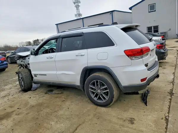 1C4RJFBT7HC847428 2017 JEEP GRAND CHEROKEE - Image 2