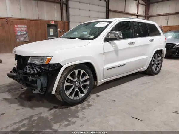 1C4RJFCG0HC749830 2017 JEEP GRAND CHEROKEE - Image 2