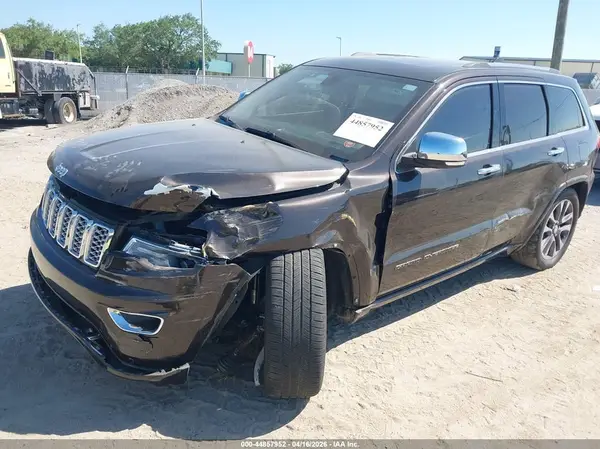 1C4RJFCG0HC802106 2017 JEEP GRAND CHEROKEE - Image 2