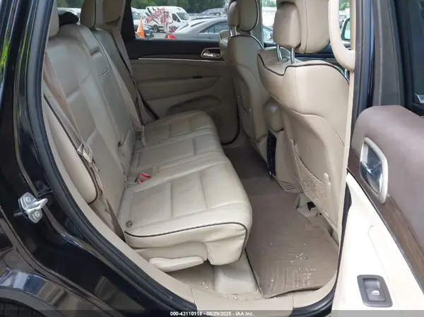 1C4RJFCG4HC702073 2017 JEEP GRAND CHEROKEE - Image 8