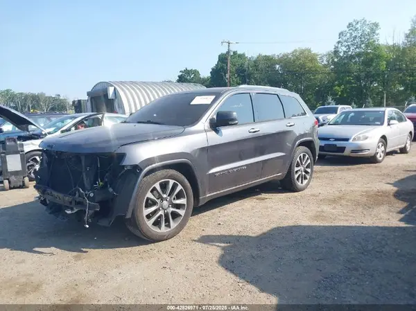 1C4RJFCG5HC804031 2017 JEEP GRAND CHEROKEE - Image 2