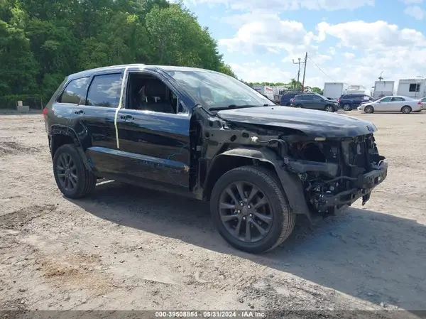 1C4RJFCG6JC235972 2018 JEEP GRAND CHEROKEE - Image 1