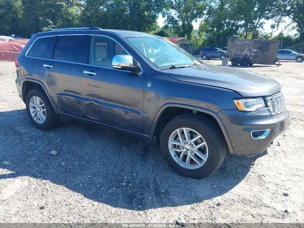 1C4RJFCG8HC646154 2017 JEEP GRAND CHEROKEE - Image 1