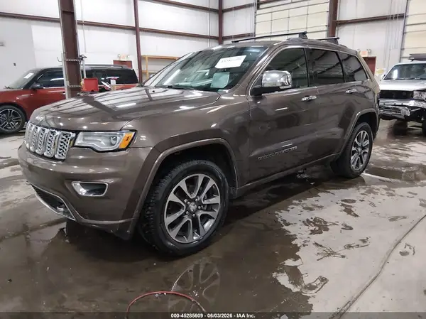 1C4RJFCG8HC738428 2017 JEEP GRAND CHEROKEE - Image 2
