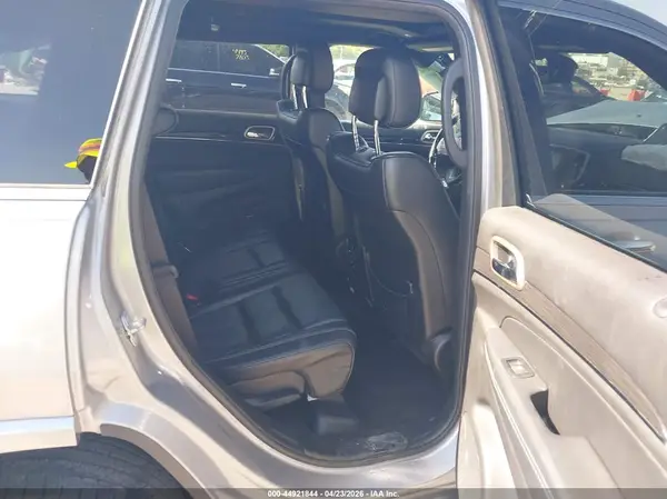 1C4RJFCGXHC801660 2017 JEEP GRAND CHEROKEE - Image 8