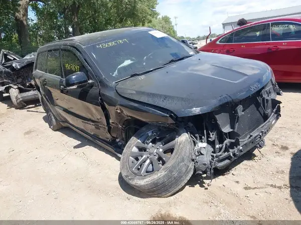 1C4RJFCGXJC258882 2018 JEEP GRAND CHEROKEE - Image 1
