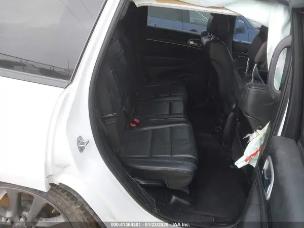 1C4RJFCGXJC501865 2018 JEEP GRAND CHEROKEE - Image 8