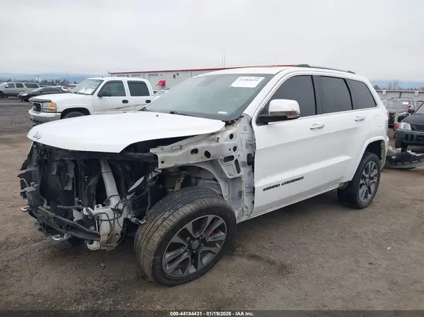 1C4RJFCT0HC730482 2017 JEEP GRAND CHEROKEE - Image 2