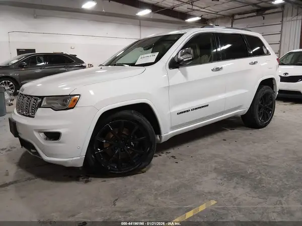 1C4RJFCT0HC834826 2017 JEEP GRAND CHEROKEE - Image 2
