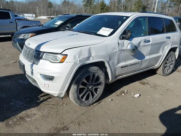 1C4RJFCT1HC734024 2017 JEEP GRAND CHEROKEE - Image 2