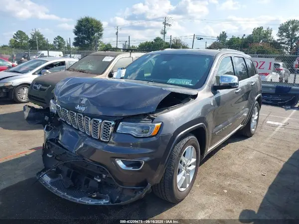1C4RJFCT8HC677806 2017 JEEP GRAND CHEROKEE - Image 2