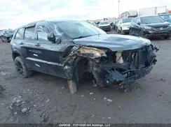 1C4RJFDJ2JC464952 2018 JEEP GRAND CHEROKEE