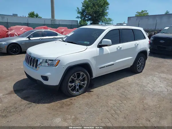 1C4RJFDJ8JC185375 2018 JEEP GRAND CHEROKEE - Image 2