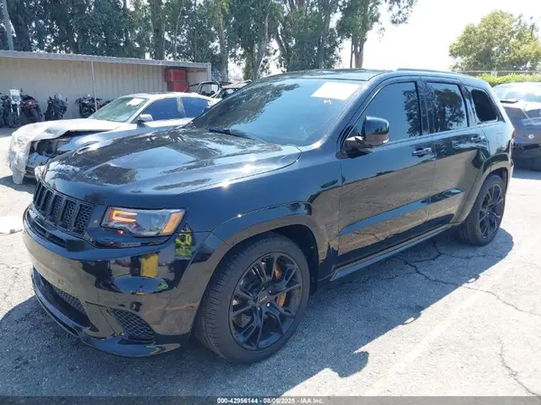 1C4RJFDJ9HC815947 2017 JEEP GRAND CHEROKEE - Image 2