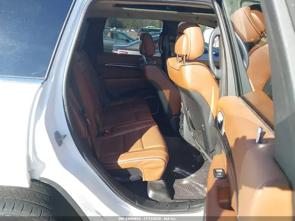 1C4RJFJG0GC392831 2016 JEEP GRAND CHEROKEE - Image 8