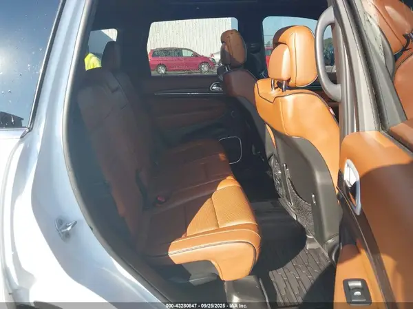 1C4RJFJG0JC507497 2018 JEEP GRAND CHEROKEE - Image 8