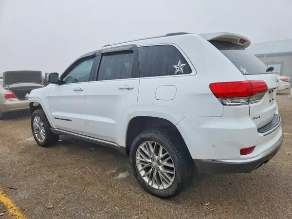 1C4RJFJG1JC378475 2018 JEEP GRAND CHEROKEE - Image 2
