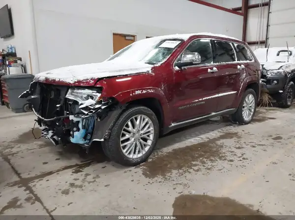 1C4RJFJG2JC240587 2018 JEEP GRAND CHEROKEE - Image 2