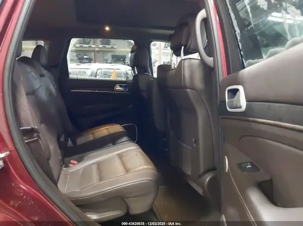 1C4RJFJG2JC240587 2018 JEEP GRAND CHEROKEE - Image 8