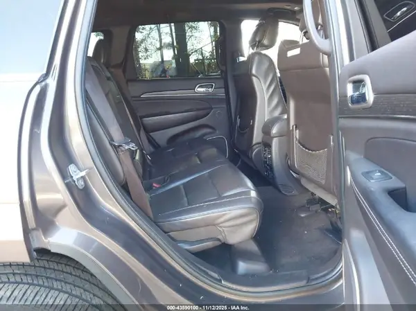 1C4RJFJG3HC742437 2017 JEEP GRAND CHEROKEE - Image 8