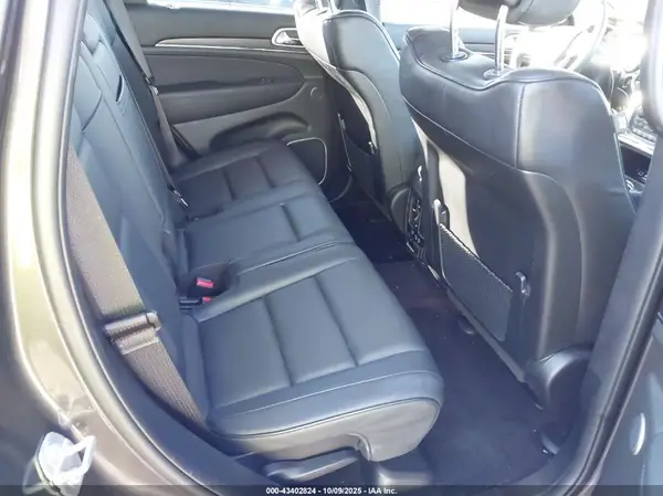 1C4RJFJG4HC807862 2017 JEEP GRAND CHEROKEE - Image 8