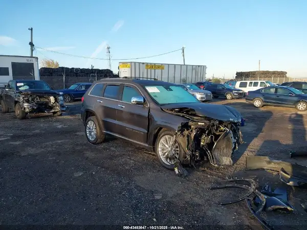 1C4RJFJG4JC274823 2018 JEEP GRAND CHEROKEE - Image 1