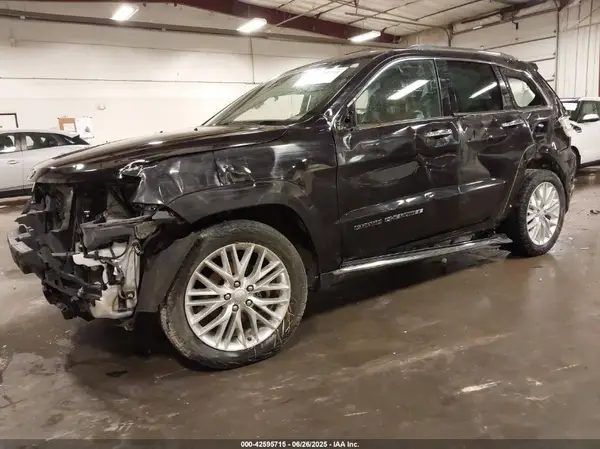 1C4RJFJG8JC270242 2018 JEEP GRAND CHEROKEE - Image 2