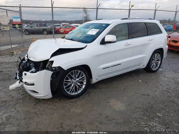 1C4RJFJG8JC377579 2018 JEEP GRAND CHEROKEE - Image 2