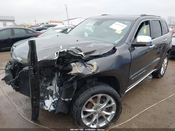 1C4RJFJG8LC214028 2020 JEEP GRAND CHEROKEE - Image 2
