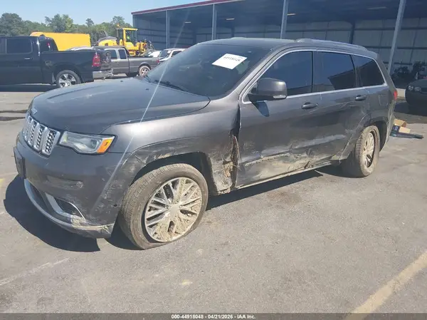1C4RJFJT0HC801294 2017 JEEP GRAND CHEROKEE - Image 2