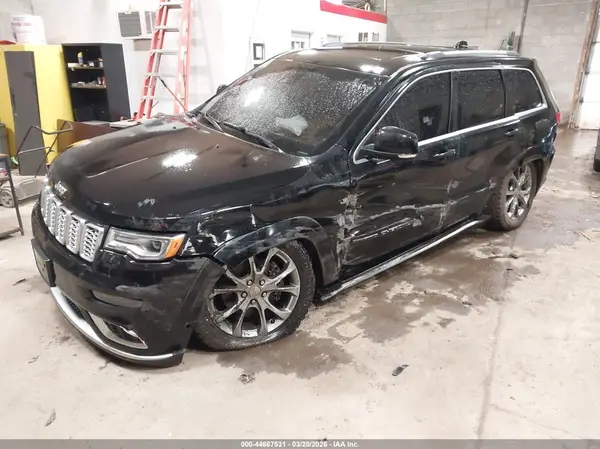 1C4RJFJT0LC104488 2020 JEEP GRAND CHEROKEE - Image 2