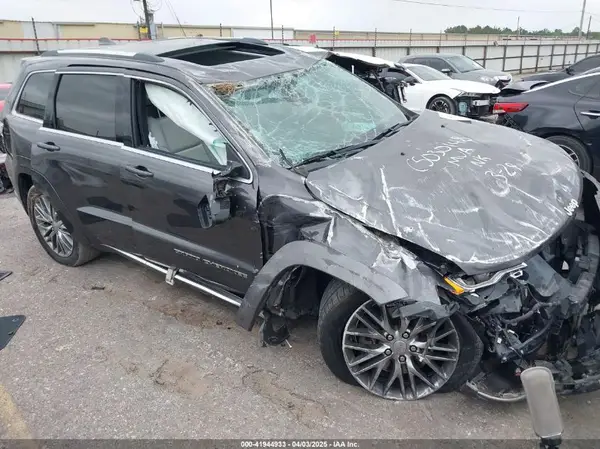 1C4RJFJT1JC370907 2018 JEEP GRAND CHEROKEE - Image 1