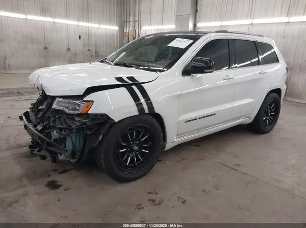 1C4RJFJT1MC582243 2021 JEEP GRAND CHEROKEE - Image 2