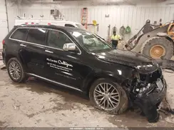 1C4RJFJT2HC672801 2017 JEEP GRAND CHEROKEE
