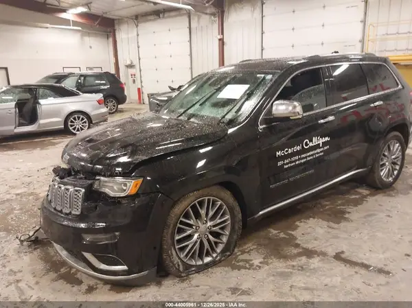 1C4RJFJT2HC672801 2017 JEEP GRAND CHEROKEE - Image 2