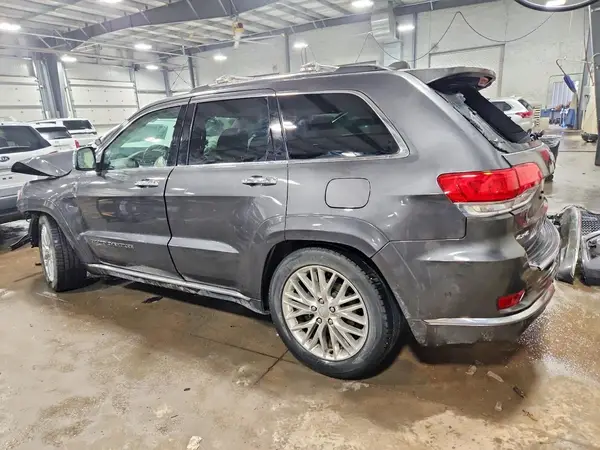 1C4RJFJT2HC772106 2017 JEEP GRAND CHEROKEE - Image 2