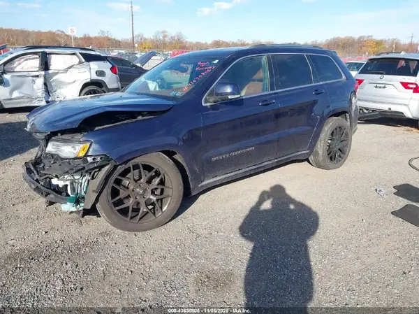 1C4RJFJT2HC883352 2017 JEEP GRAND CHEROKEE - Image 2