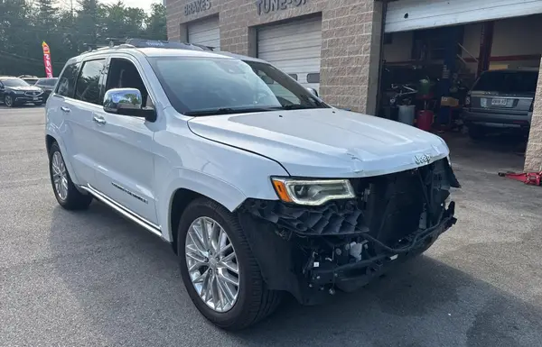1C4RJFJT2JC138641 2018 JEEP GRAND CHEROKEE - Image 1