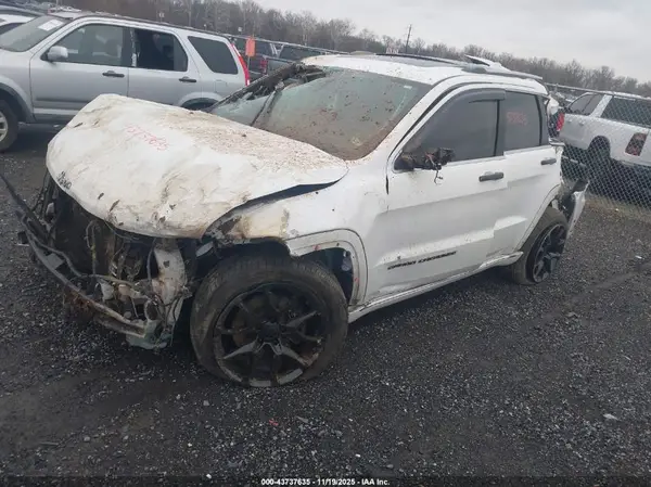 1C4RJFJT2JC227920 2018 JEEP GRAND CHEROKEE - Image 2